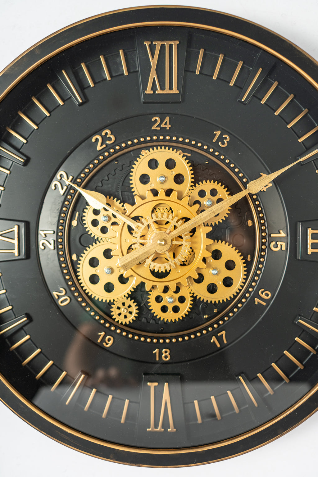 Black & Gold Luxury Gear Wall Clock – Roman Numeral Metal Decor-WC10