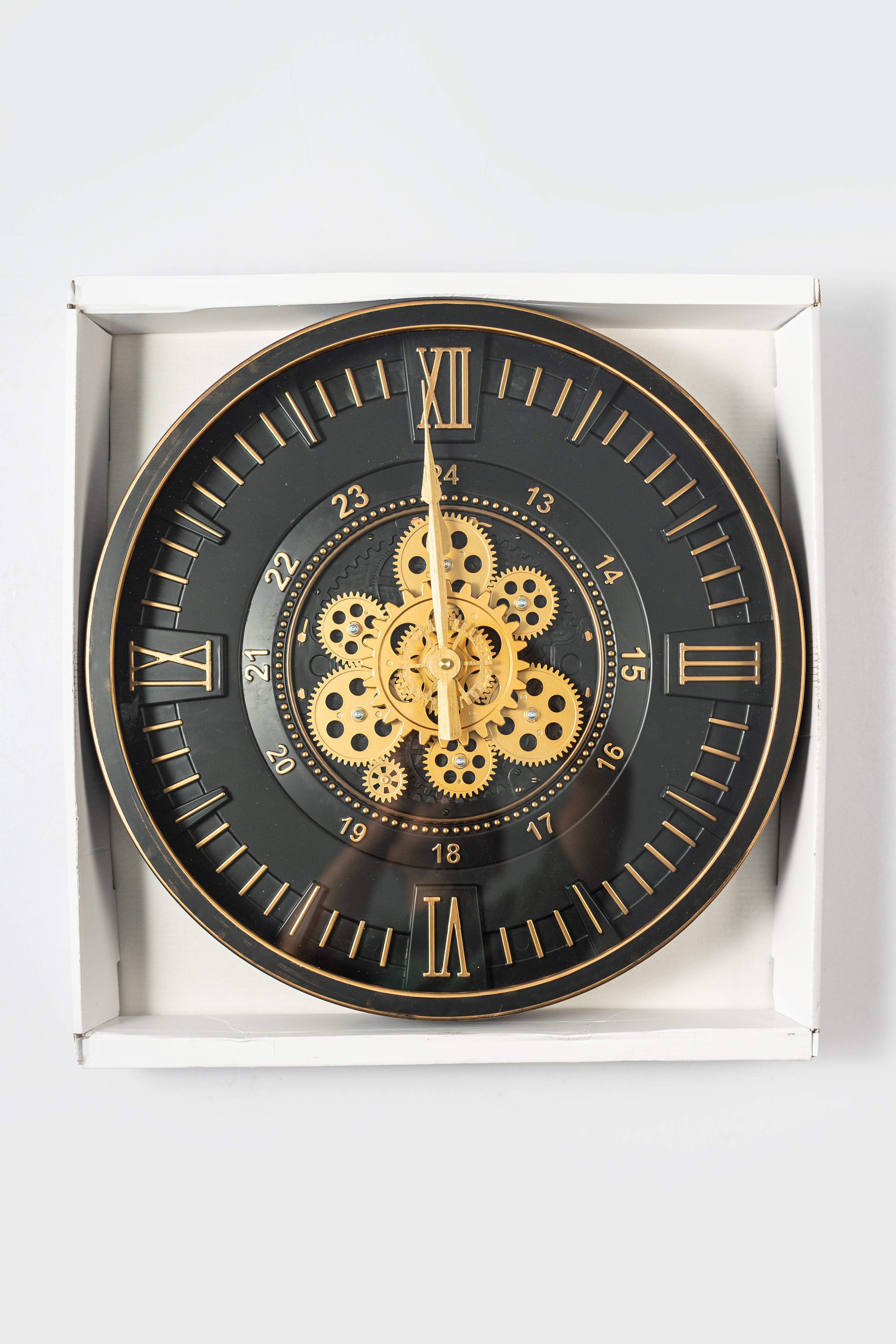 Black & Gold Luxury Gear Wall Clock – Roman Numeral Metal Decor-WC10