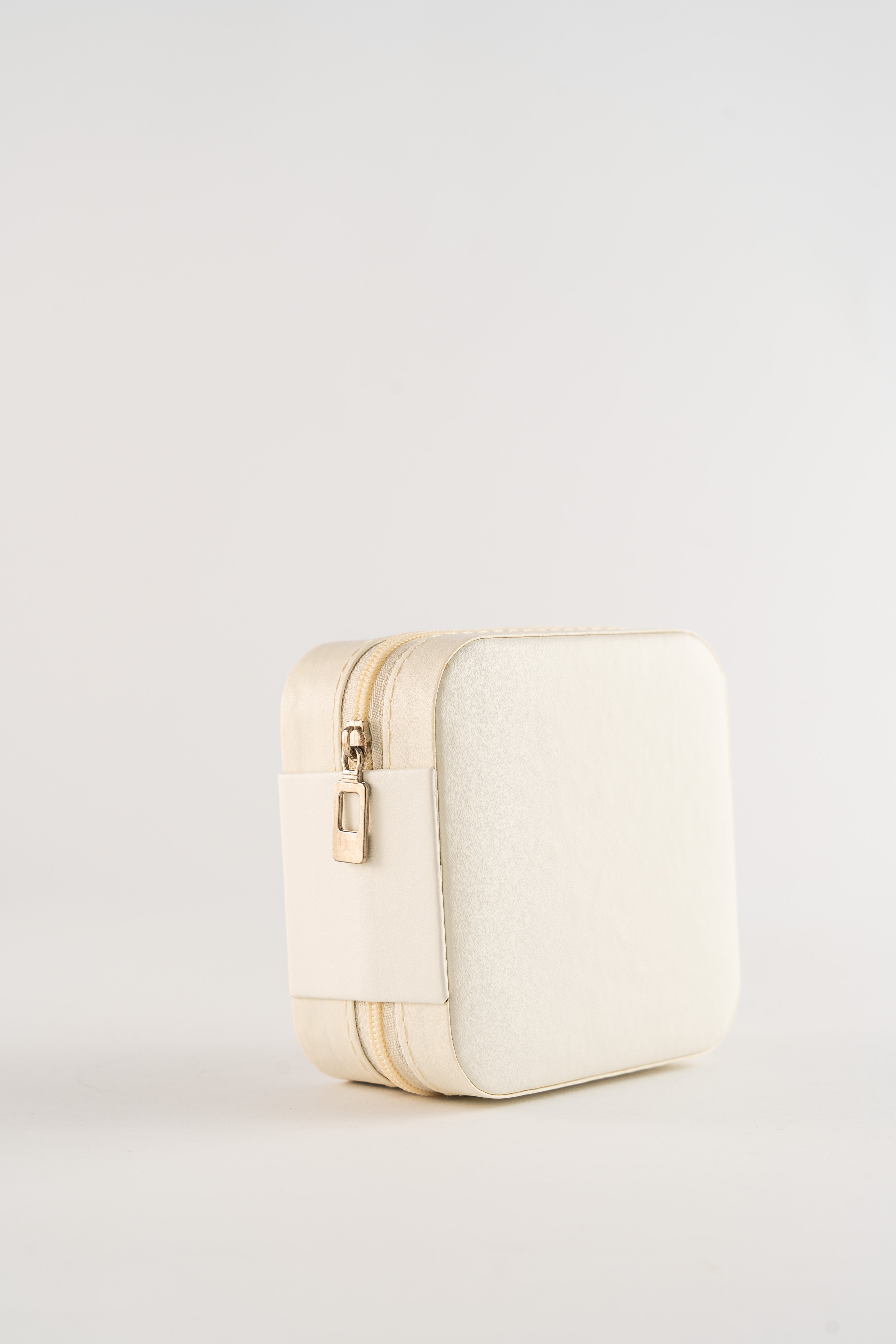 White Travel Jewelry Case