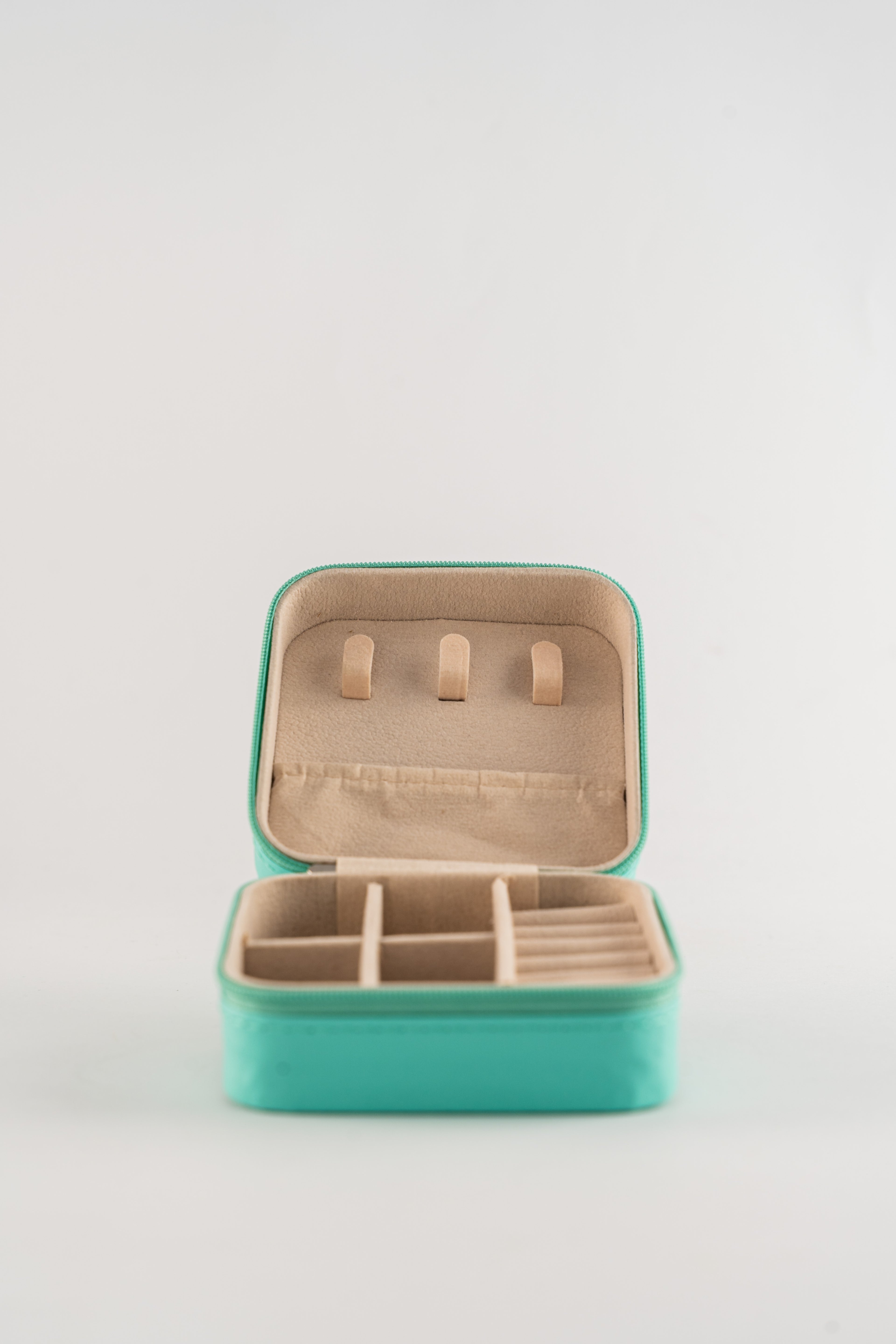 Green Travel Jewelry Case